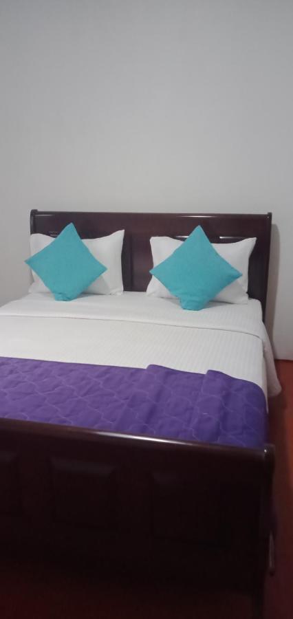 The Train View Bed & Breakfast Нувара Елия Екстериор снимка