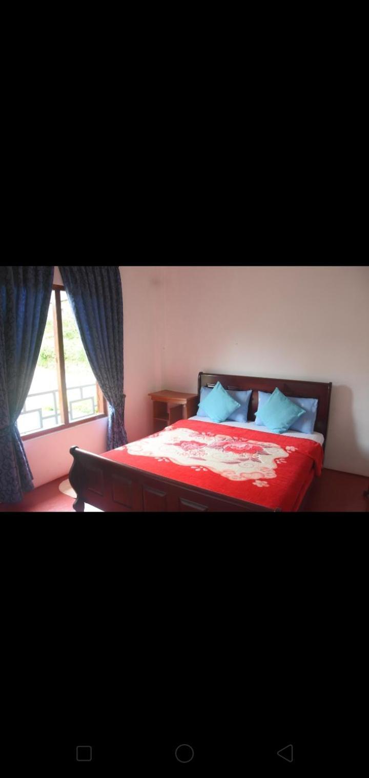 The Train View Bed & Breakfast Нувара Елия Екстериор снимка