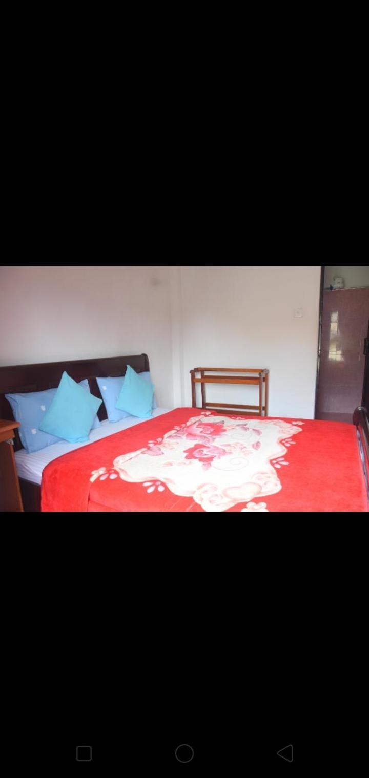 The Train View Bed & Breakfast Нувара Елия Екстериор снимка