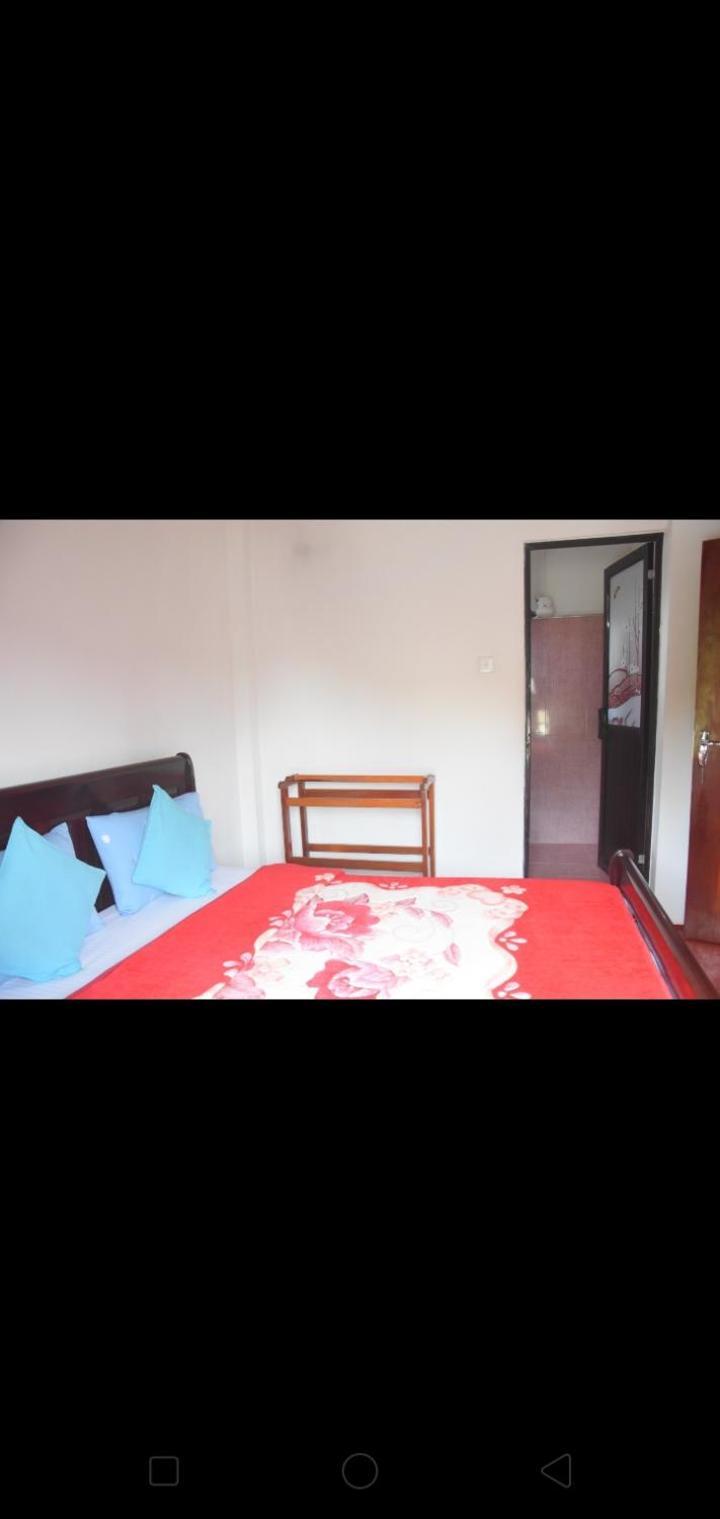 The Train View Bed & Breakfast Нувара Елия Екстериор снимка