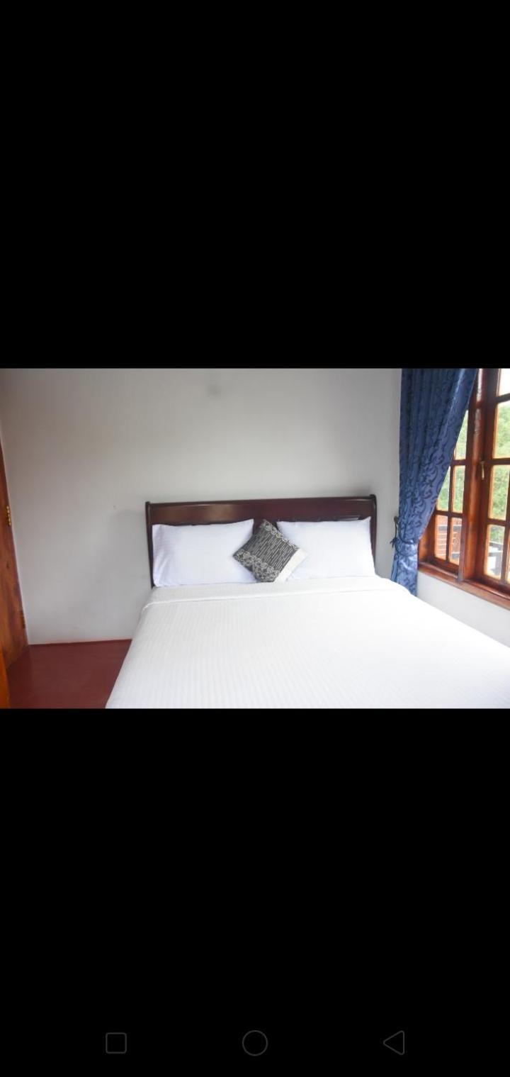 The Train View Bed & Breakfast Нувара Елия Екстериор снимка