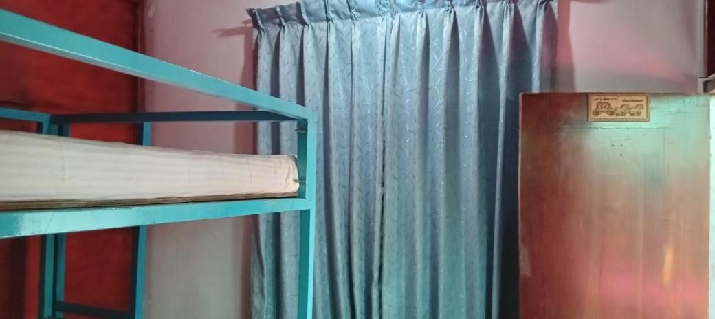 The Train View Bed & Breakfast Нувара Елия Екстериор снимка