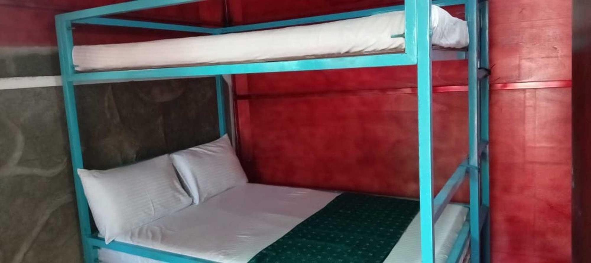 The Train View Bed & Breakfast Нувара Елия Екстериор снимка
