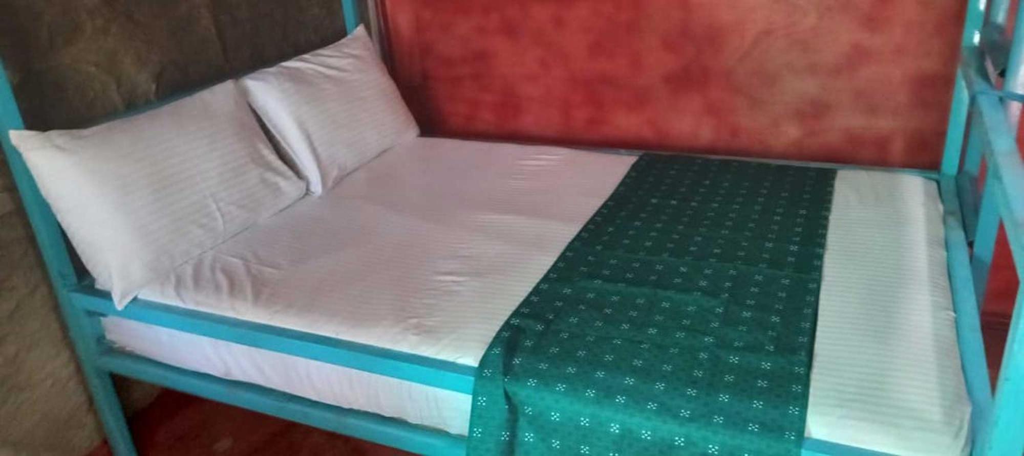 The Train View Bed & Breakfast Нувара Елия Екстериор снимка