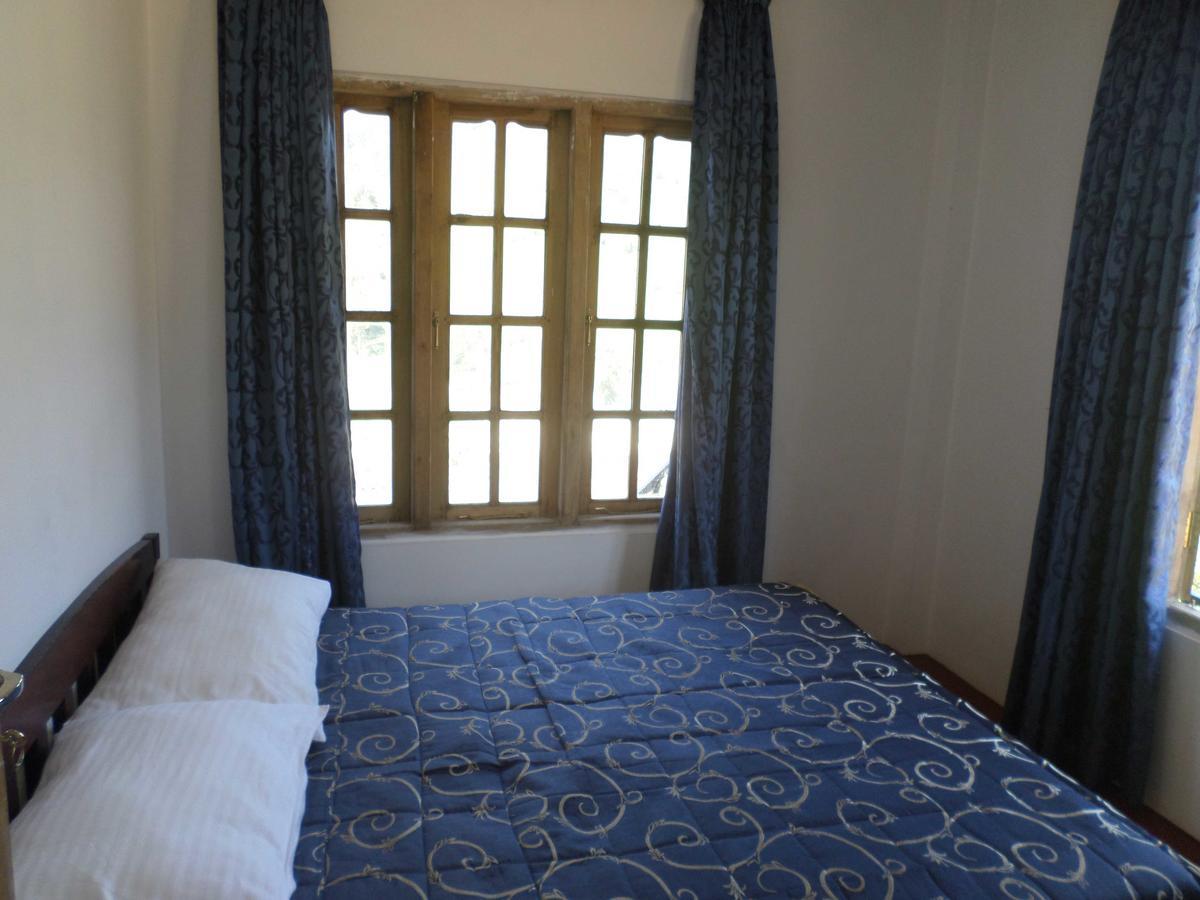 The Train View Bed & Breakfast Нувара Елия Екстериор снимка