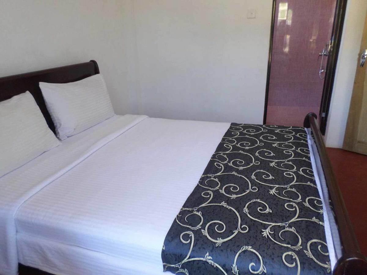 The Train View Bed & Breakfast Нувара Елия Екстериор снимка